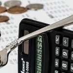 Adnotacja ZW na fakturze