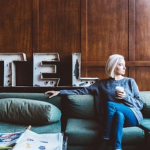 Faktura za usługi hotelowe w kosztach firmy