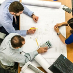 Jak dobrze zarządzać zespołem pracowników?