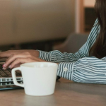 Jak prawidłowo rozliczyć podróż służbową przedsiębiorcy?