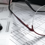 Kiedy podstawa zwolnienia na fakturze nie jest wymagana?