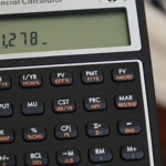 Kursy – sprzedaż za granicę, jak rozliczyć podatek VAT?