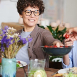 Kiedy pracownikowi przysługuje posiłek regeneracyjny w pracy?