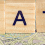 Czy sprzedaż środka trwałego wpływa na limit zwolnienia z VAT?