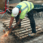 Usługi budowlane świadczone za granicą dla osób fizycznych, jaki podatek?